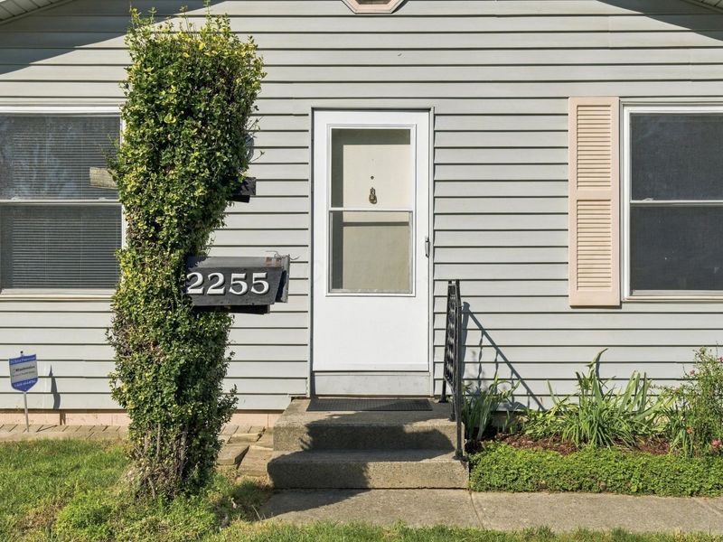 2255 Cardston Drive, Columbus, OH 43232 Photo 4