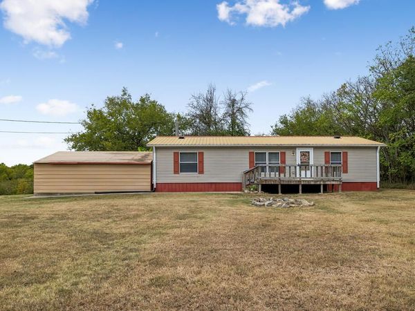 20 Bourn Lane, Brush Creek, TN 38547