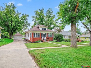 429 E 3rd Street, Papillion, NE 68046