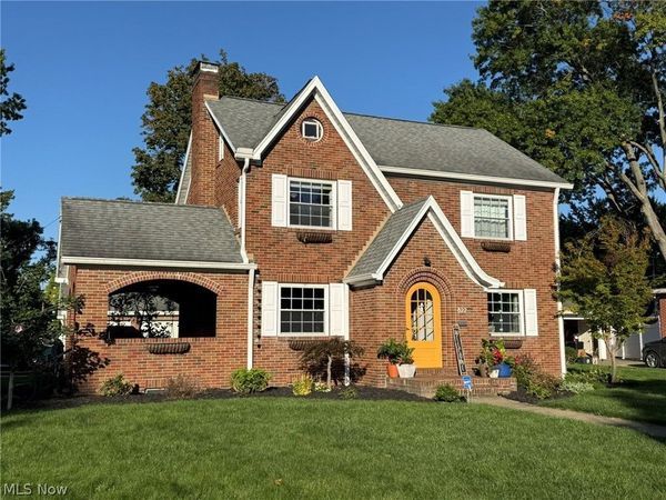 822 3rd Street NW, New Philadelphia, OH 44663
