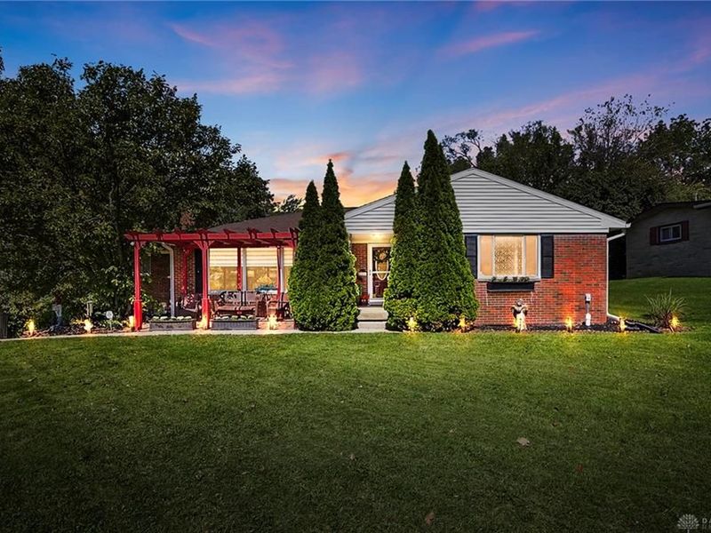 186 Meadow Lane, Springfield, OH 45505 Photo 1