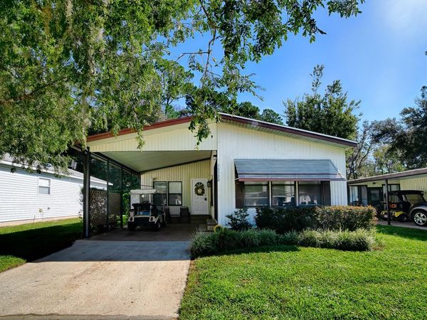 32322 OAK PARK DRIVE , LEESBURG, FL 34748