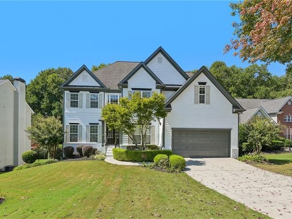 4564 Austin Hills Drive , Suwanee, GA 30024