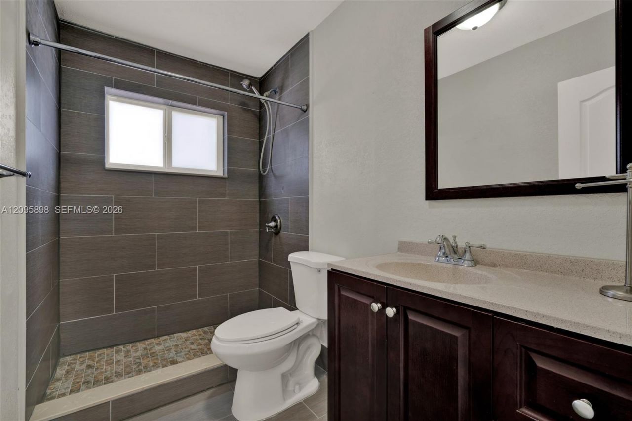 2610 SW 108th Ave , Miami, FL 33165 Photo
