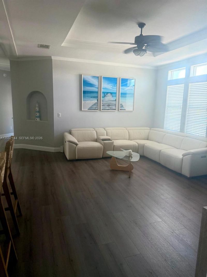 17287 Cayman Dr , Unit 17287, Sugarloaf, FL 33042 Photo