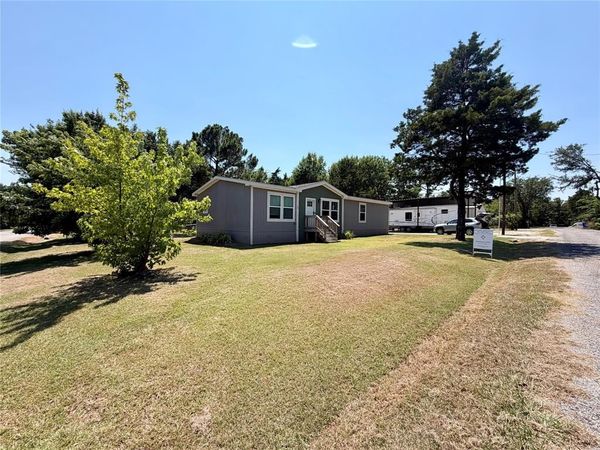60 Holland Street, Pottsboro, TX 75076