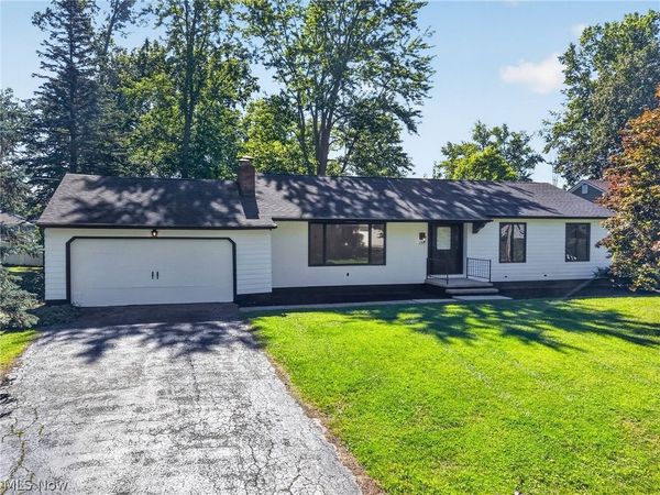 2684 Burlingham Drive , Ashtabula, OH 44004