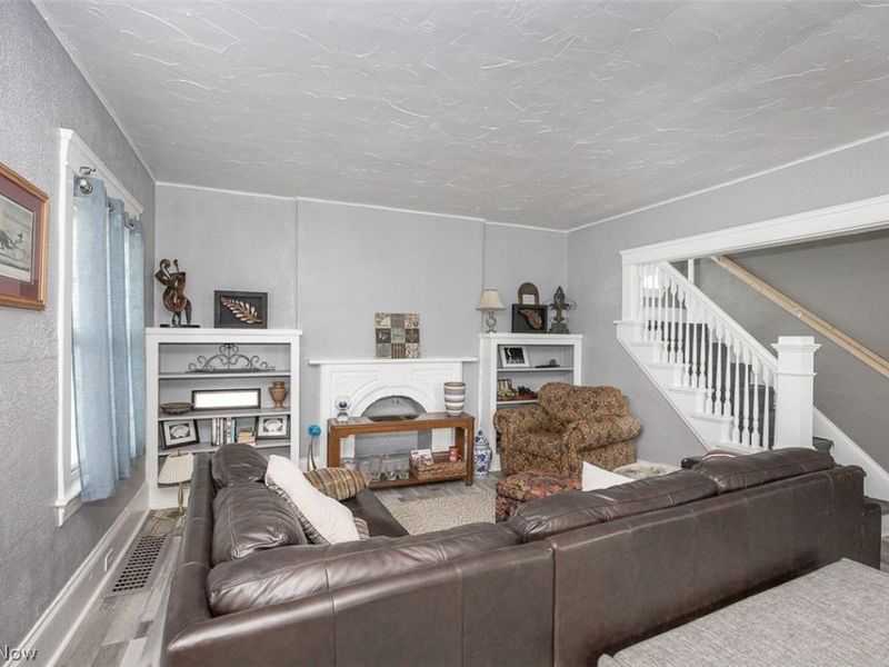 1089 Lakeview Road, Cleveland, OH 44108 Photo 11