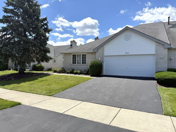 8821 Bluebird Drive , Tinley Park, IL 60487