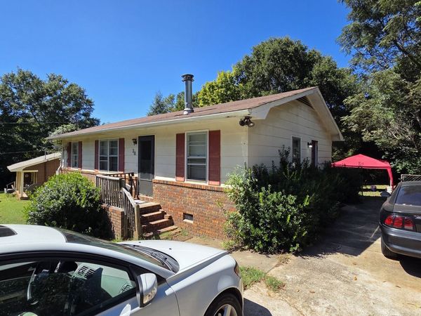 30 Hillcrest Drive, Hartwell, GA 30643