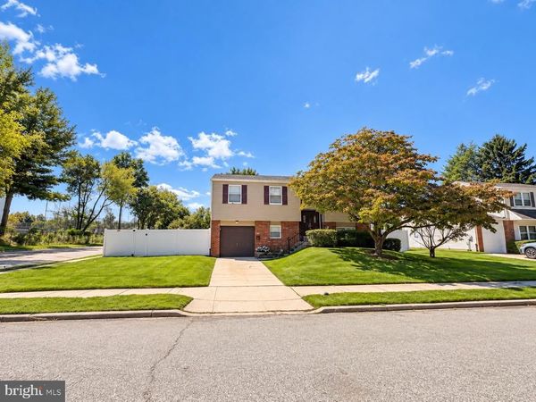 8600 CATHEDRAL CIRCLE , PHILADELPHIA, PA 19128