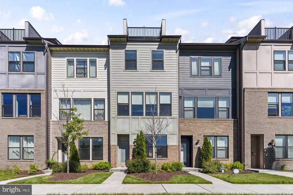4963 VISTA GREEN LANE , LANHAM, MD 20706