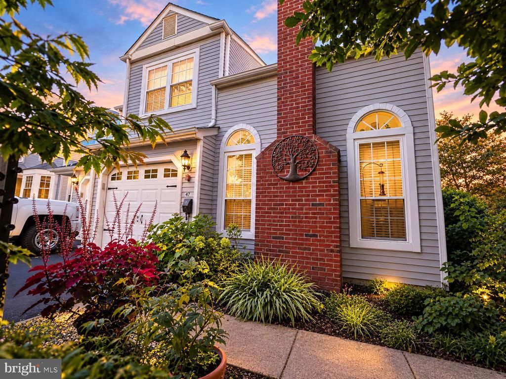 47 SKYVIEW WAY , NEWTOWN, PA 18940