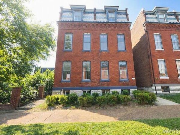1226 Victor Street , St Louis, MO 63104
