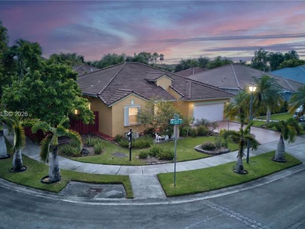 14639 SW 159th Pl, Miami, FL 33196