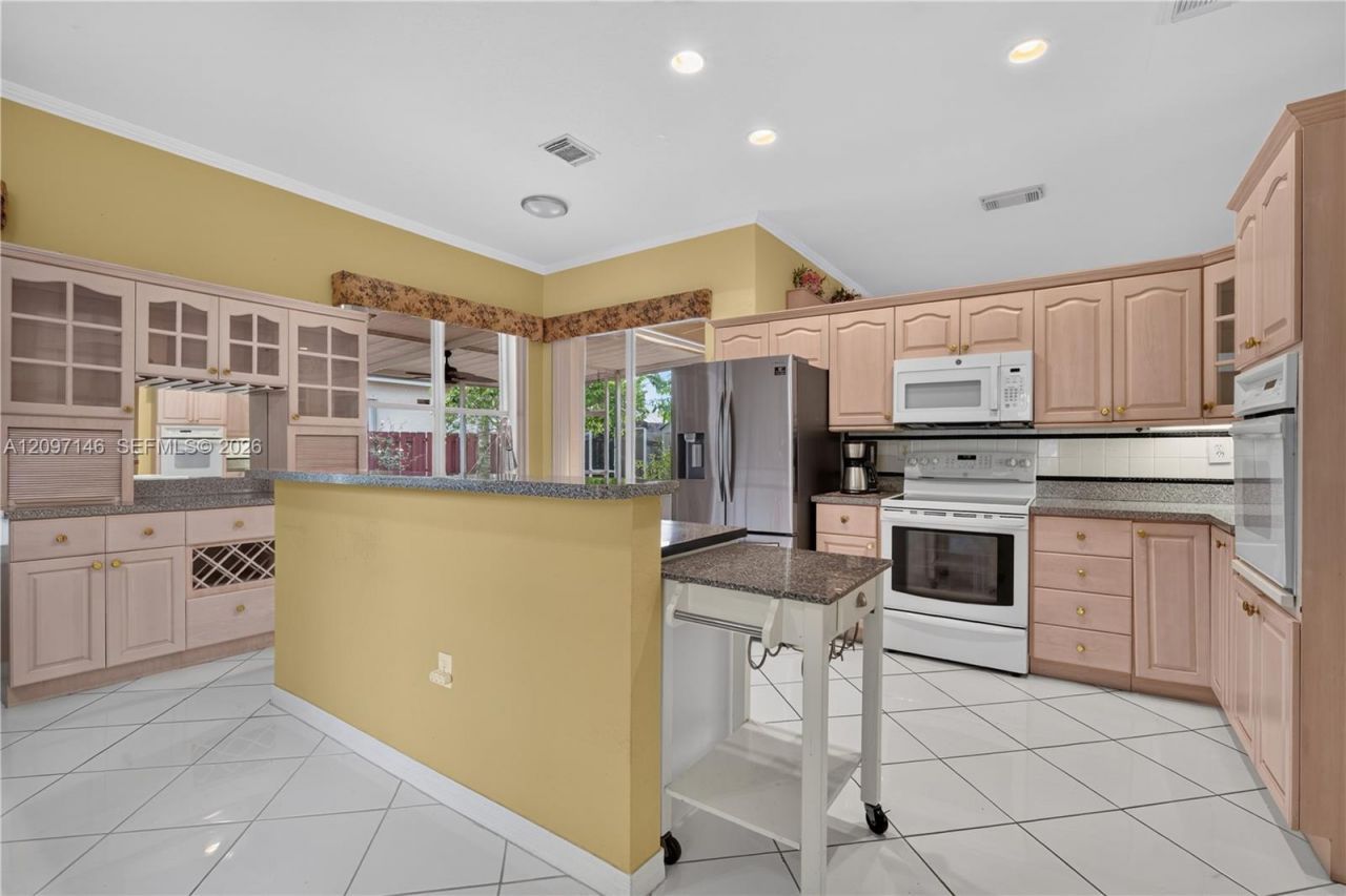 14639 SW 159th Pl, Miami, FL 33196 Photo