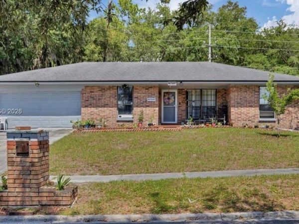 6247 E Cranberry Ln , Jacksonville, FL 32244