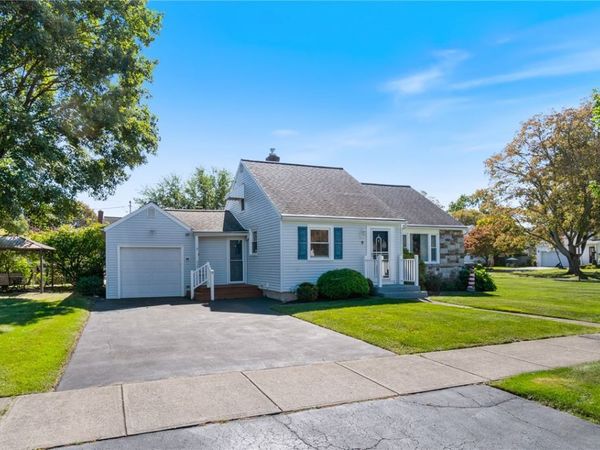 150 Thistledown Drive , Rochester, NY 14617