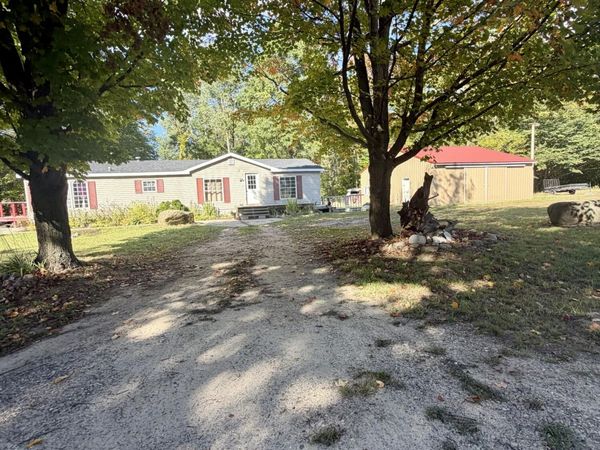 2928 E Madison Road, Hart, MI 49420