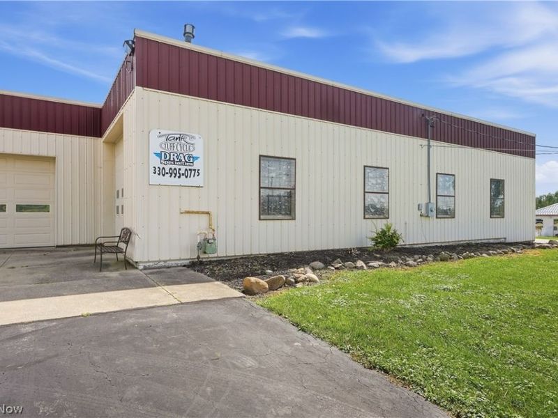 1379 S Chillicothe Road, Aurora, OH 44202 Photo 2