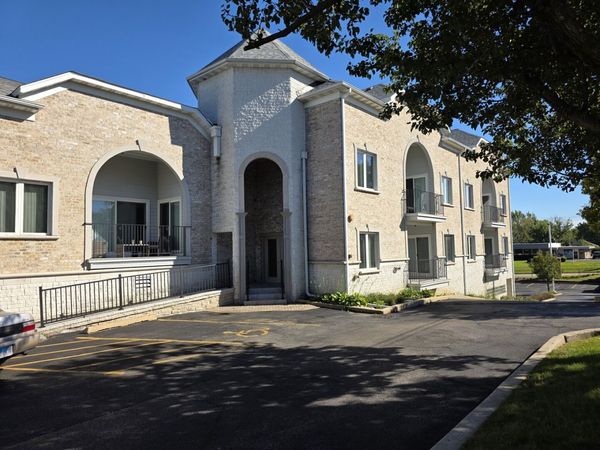 1990 Larkin Avenue , Unit 14, Elgin, IL 60123
