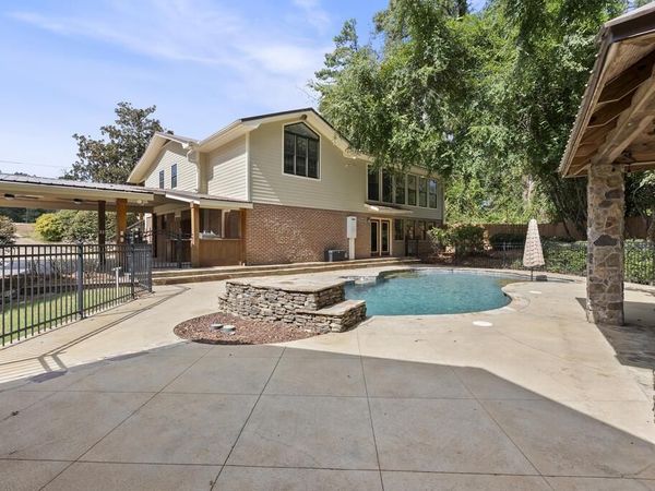 11 County Road 205, Oxford, MS 38655