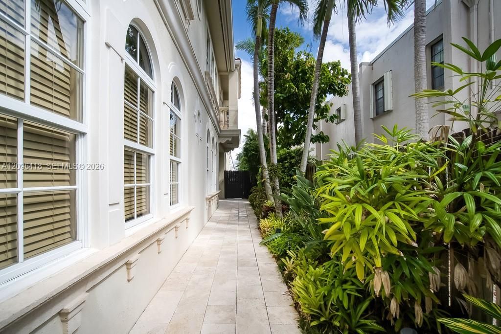 2709 NE 15th St , Fort Lauderdale, FL 33304 Photo