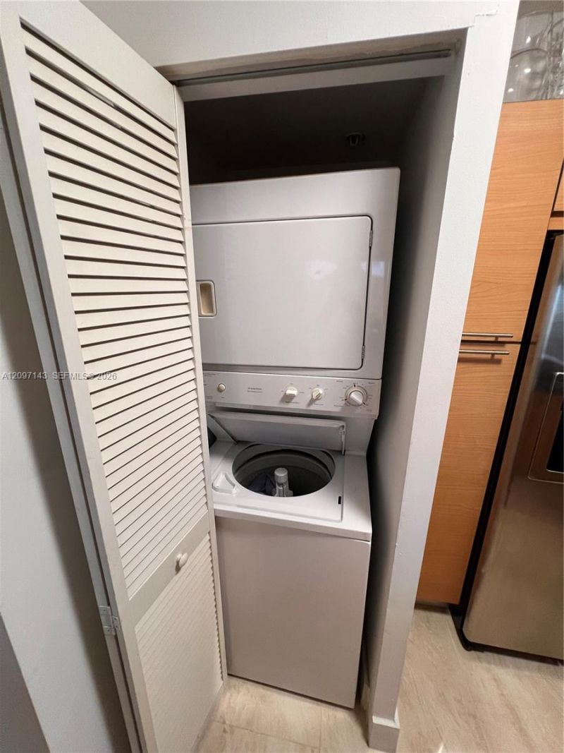 31 SE 5th Street, Unit 2801, Miami, FL 33131 Photo
