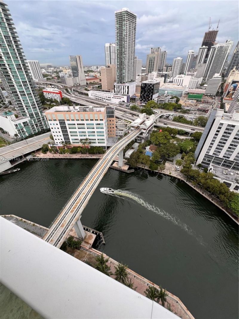 31 SE 5th Street, Unit 2801, Miami, FL 33131 Photo