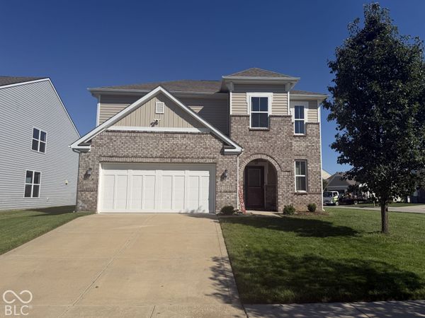 2262 Creekland Creek , Columbus, IN 47201