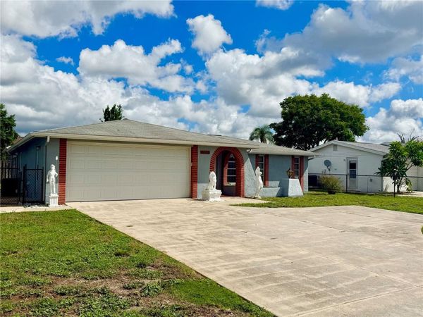 7625 EMBASSY BOULEVARD , PORT RICHEY, FL 34668