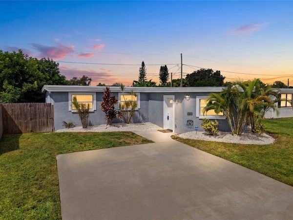 9218 86TH STREET N, SEMINOLE, FL 33777