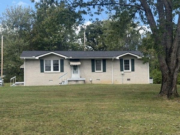116 Chestnut Dr , Dickson, TN 37055
