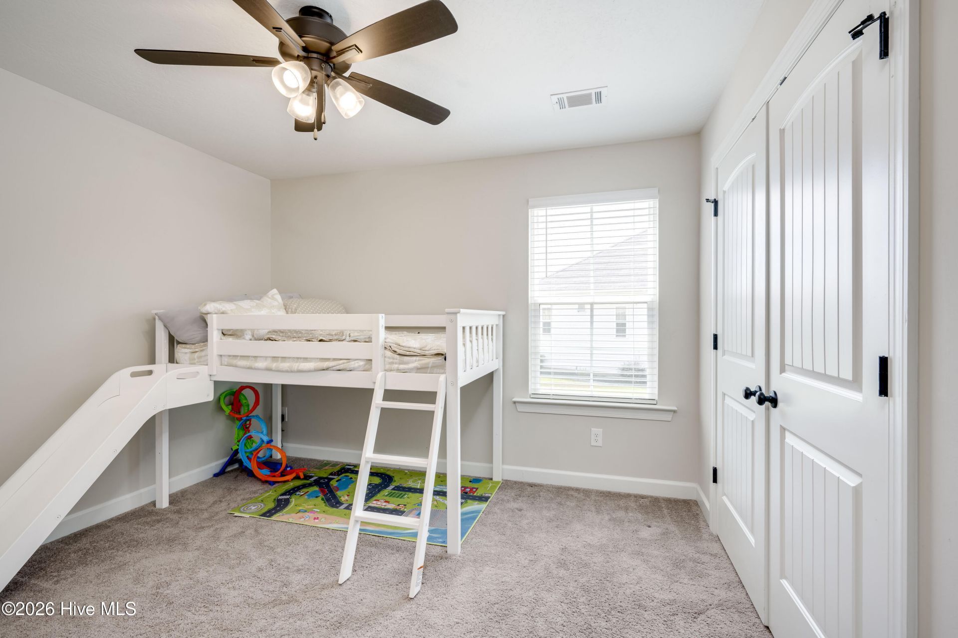 1089 Archard Street Photo 23