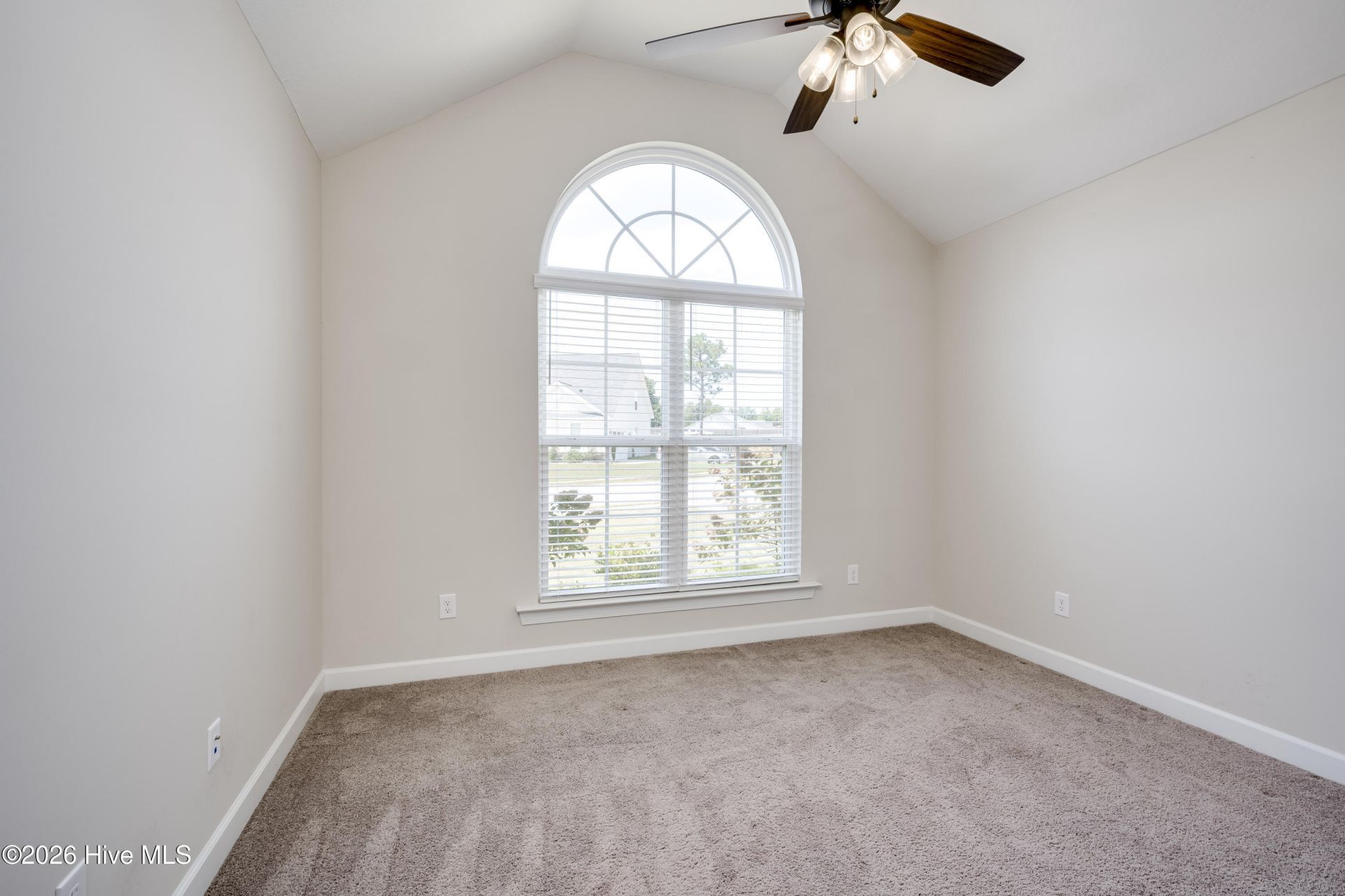 1089 Archard Street Photo 29