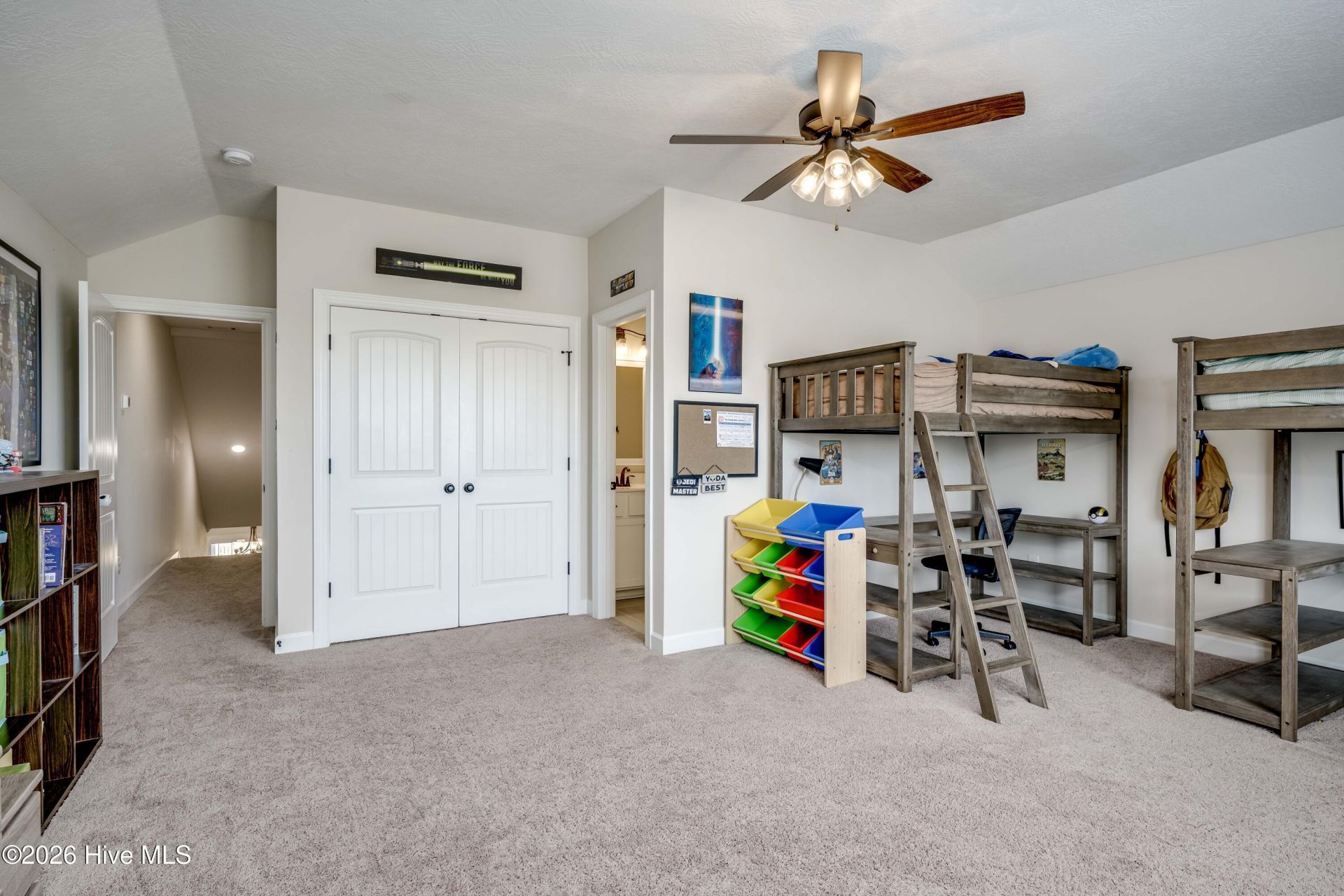 1089 Archard Street Photo 34