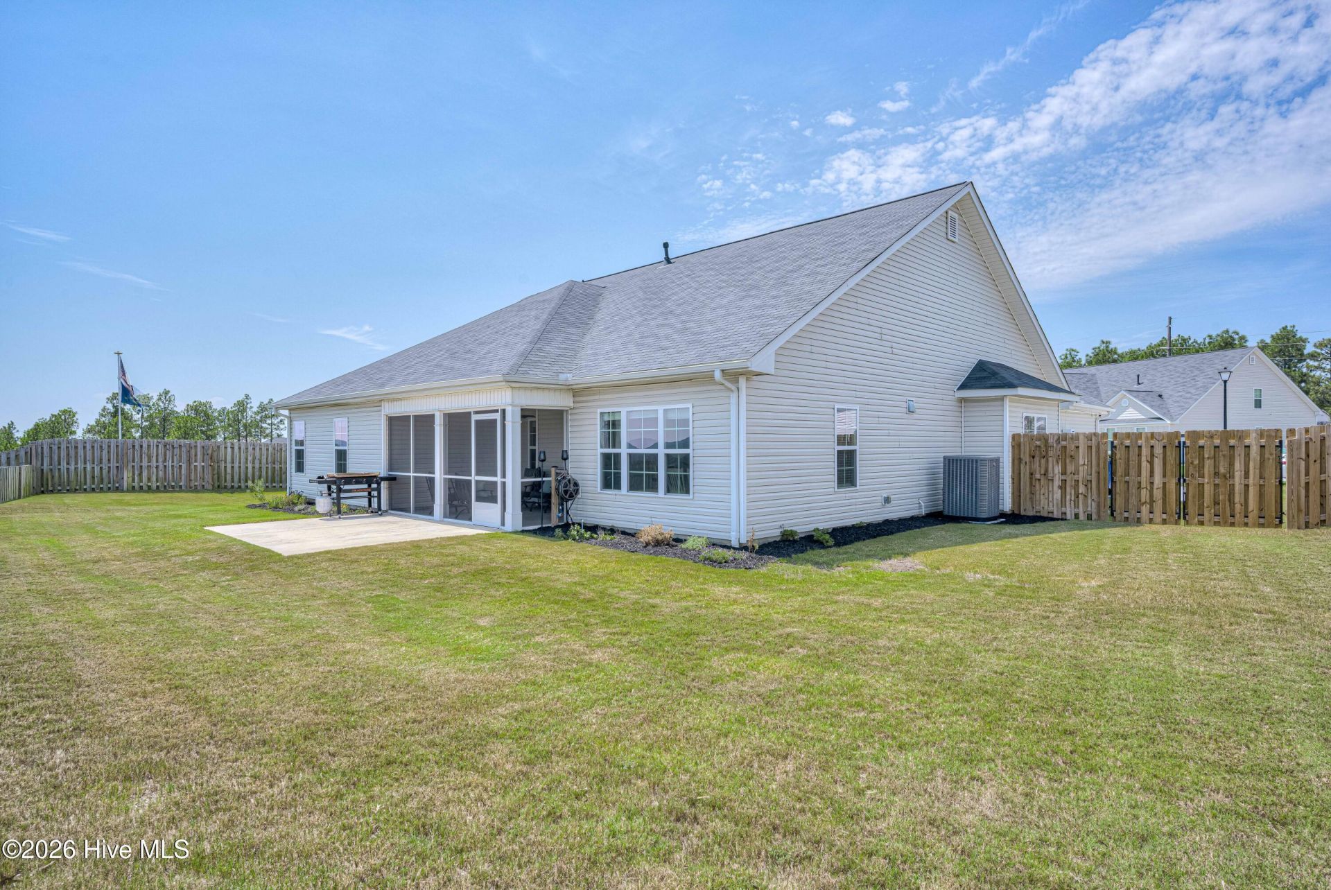 1089 Archard Street Photo 40