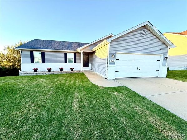 711 Ward , Waterloo, IL 62298