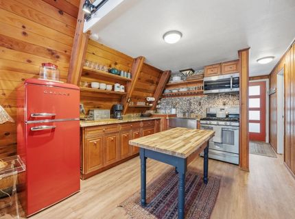 51870 Tamarack Crescent, Soda Springs, CA 95728 Photo
