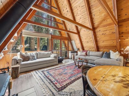 51870 Tamarack Crescent, Soda Springs, CA 95728 Photo