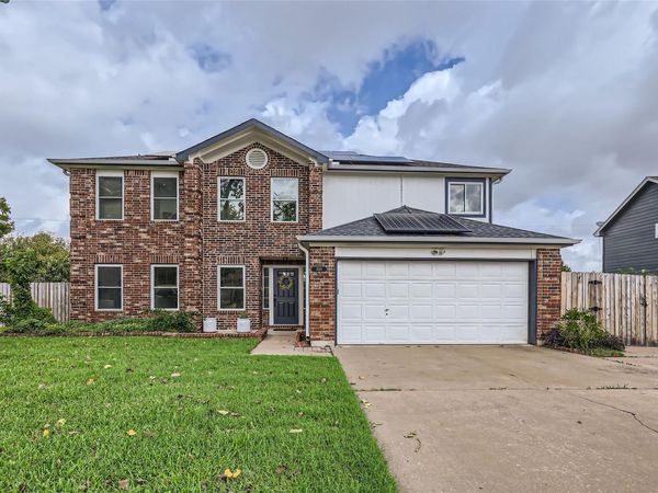 500 Hawthorne LN, Round Rock, TX 78664