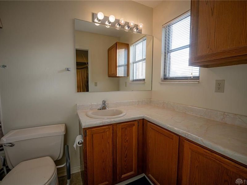 8860 Christygate Lane, Huber Heights, OH 45424 Photo 14