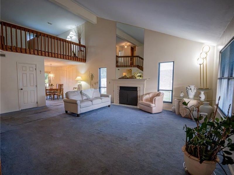 8860 Christygate Lane, Huber Heights, OH 45424 Photo 3