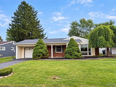 75 Burnside Drive, Tonawanda, NY 14150
