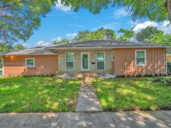 450 NE 15 AVENUE , Unit 450, Fort Lauderdale, FL 33301
