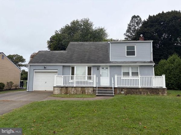 4333 CHETWIN TERRACE , EASTON, PA 18045