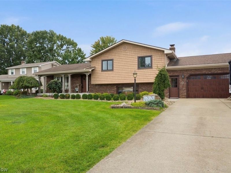 5652 Bonnell Drive, Youngstown, OH 44512 Photo 2
