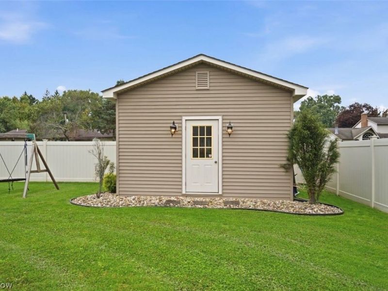 5652 Bonnell Drive, Youngstown, OH 44512 Photo 35
