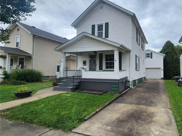154 Moore Avenue NW, New Philadelphia, OH 44663