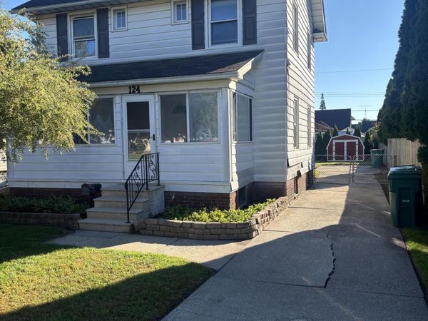 124 Helen Drive, Rossford, OH 43460
